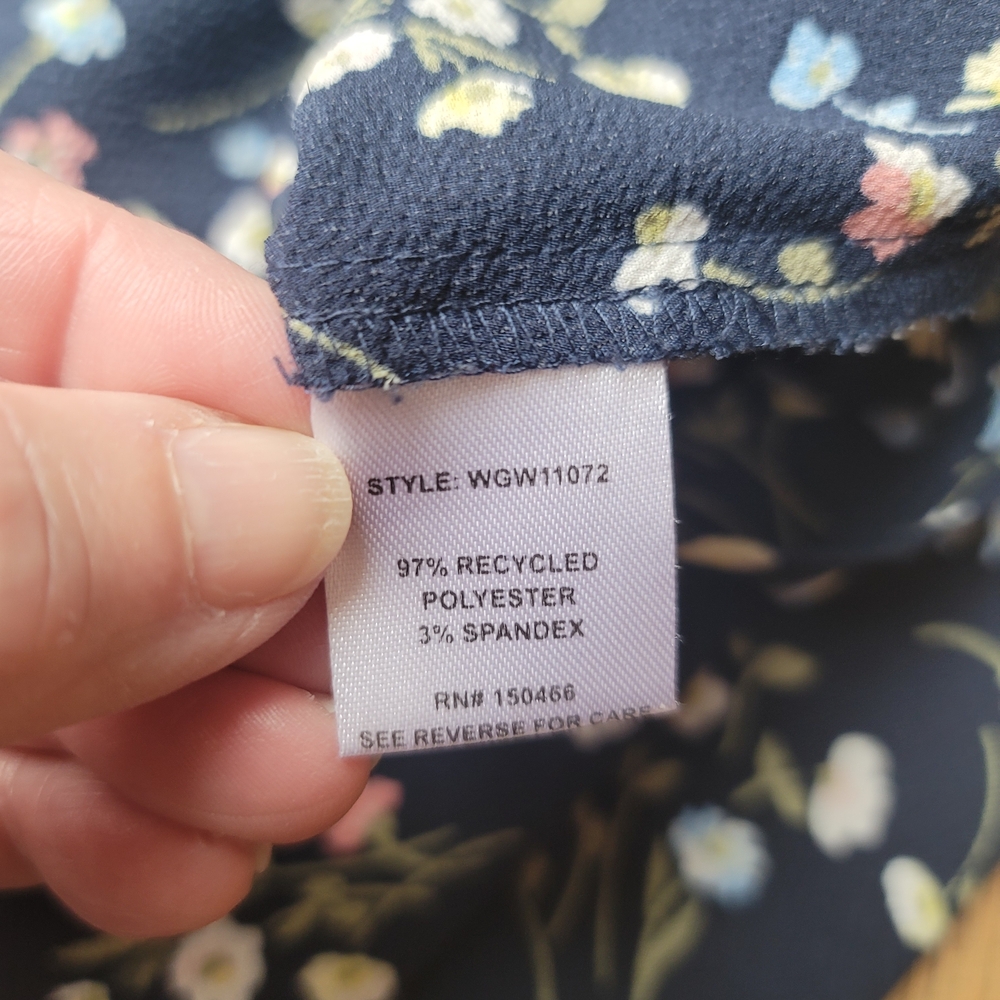 41 Hawthorn Dark XXL Blue Floral Sleeveless Blouse - Picture 6 of 7